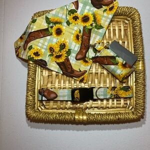 Yellow and Brown Dog Collar with Sunflower Pattern